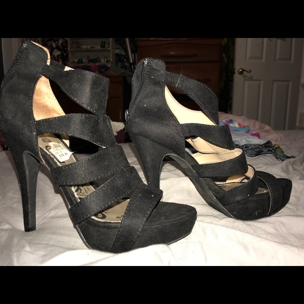 Black heels