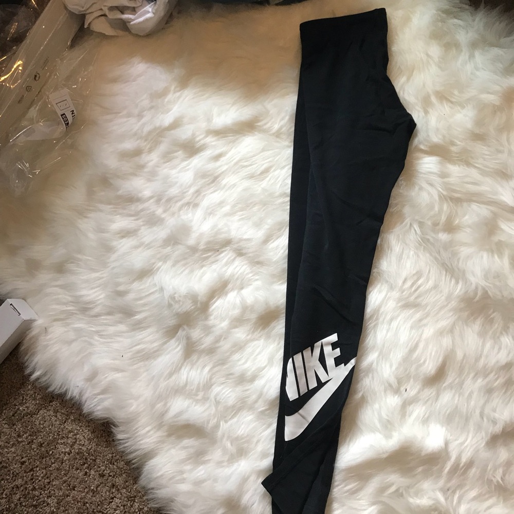 Nike leggings