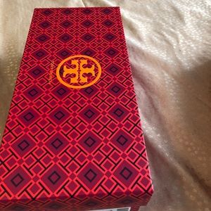 Tory Burch empty shoe box! 📦