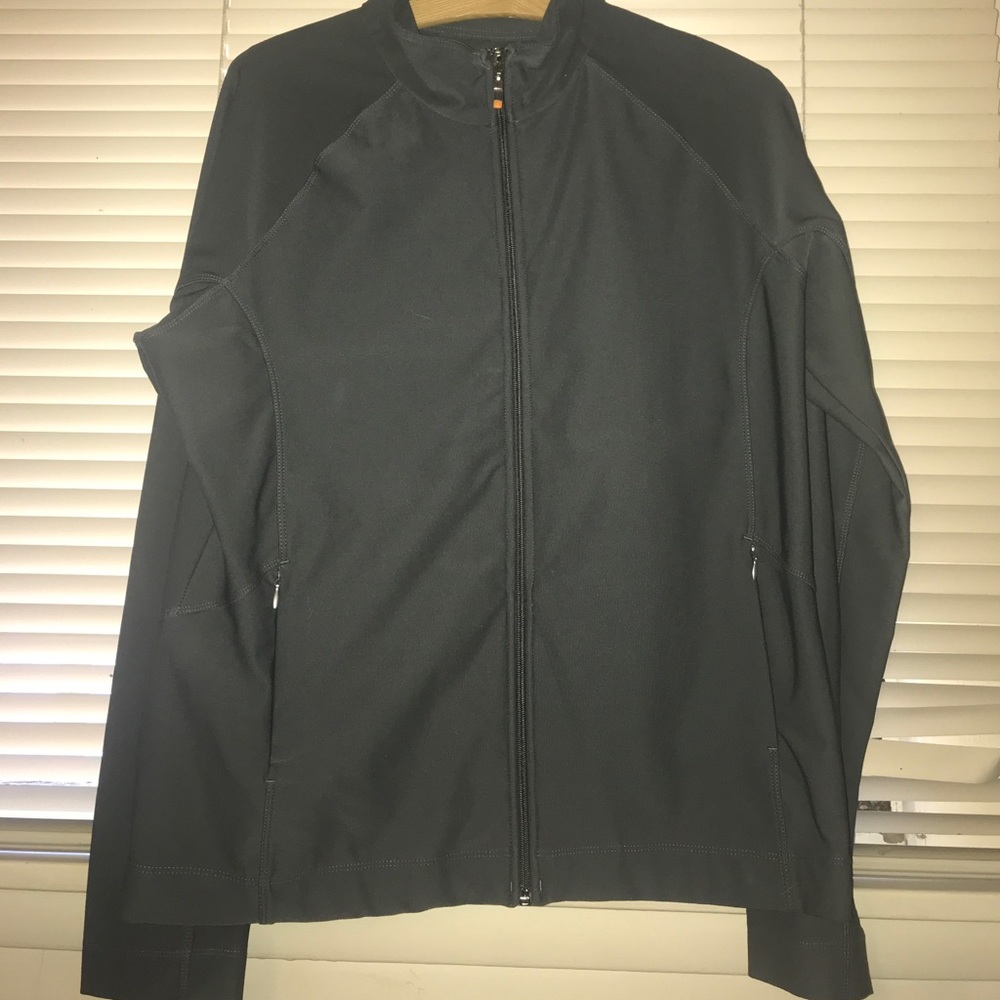 Lucy tech jacket