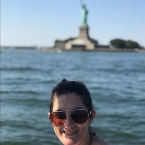 Meet your Posher, Catherine