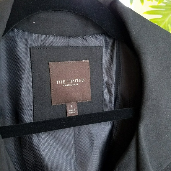 Black ShortSleeve Ruffle Collar Blazer The Limited - Picture 3 of 3