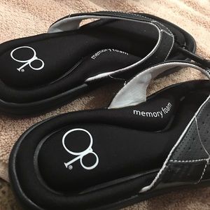 OP black flip-flops new with tags never worn.