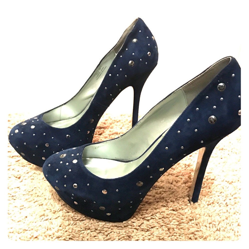 Beautiful heels dark blue suede made by Halston