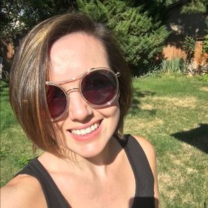 Meet your Posher, Amy