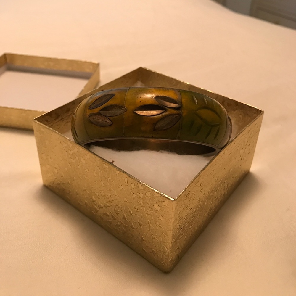 Wood bangle