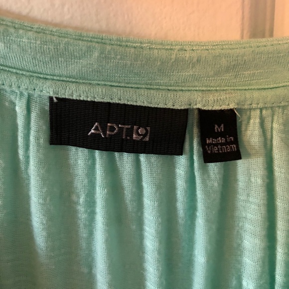 Flowy Blouse - Picture 2 of 3