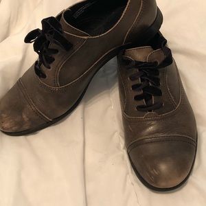 Born "Netties"  Oxfords