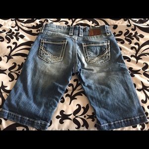 BKE “Stella” Bermuda shorts