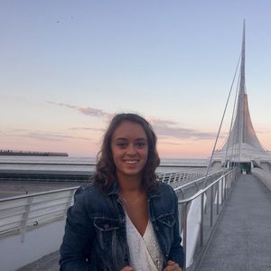 Meet your Posher, Hannah