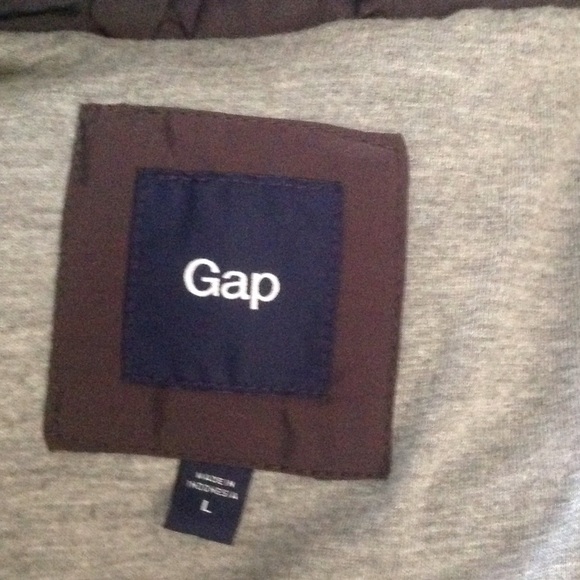Gap Puffer Vest - Picture 4 of 7