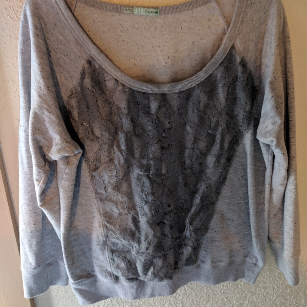 Grey sweatshirt