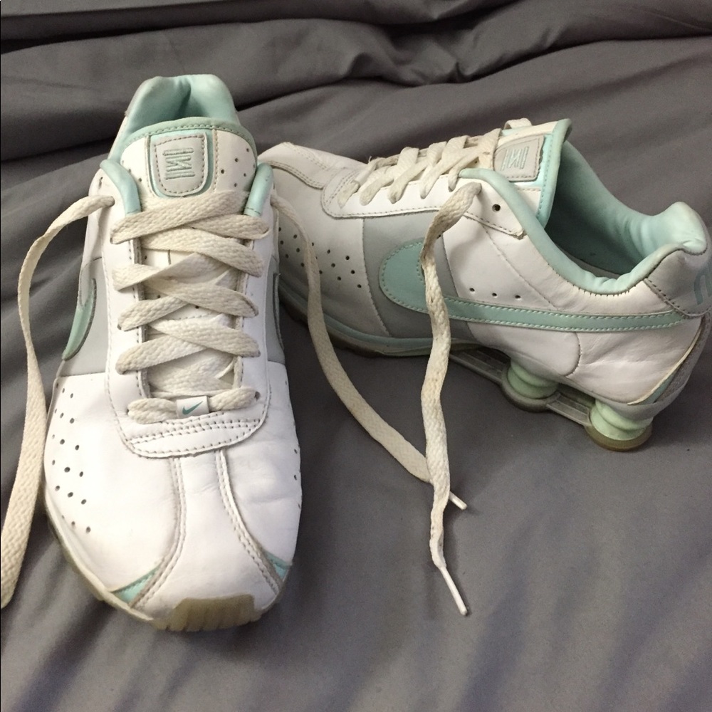Women’s Nike Shox size 8.5