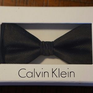 Calvin Klein back bow tie