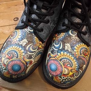 Awesome brand new boots