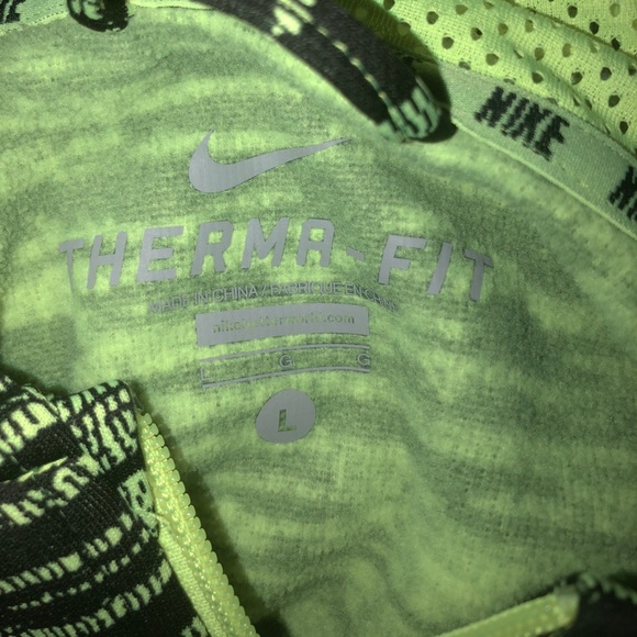 Nike therma fit hoodie Size L - Picture 3 of 3