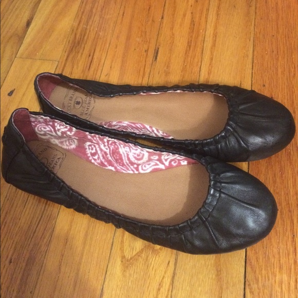Lucky Brand black leather flats - Picture 1 of 2