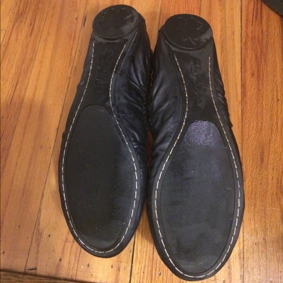 Lucky Brand black leather flats - Picture 2 of 2