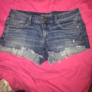 American Eagle shorts!