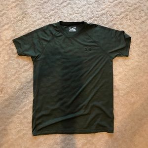 Men’s Under Armour Dryfit shirt