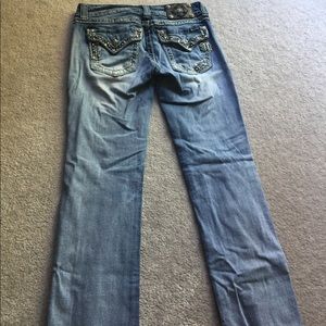 Size 29 straight leg miss me jeans.