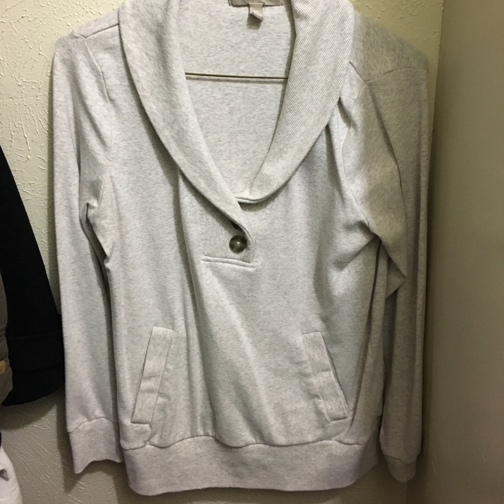 Cream comfy Banana Republic sweater