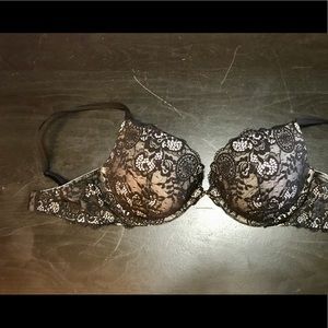 Victoria’s Secret Very Sexy Push Up 34DD