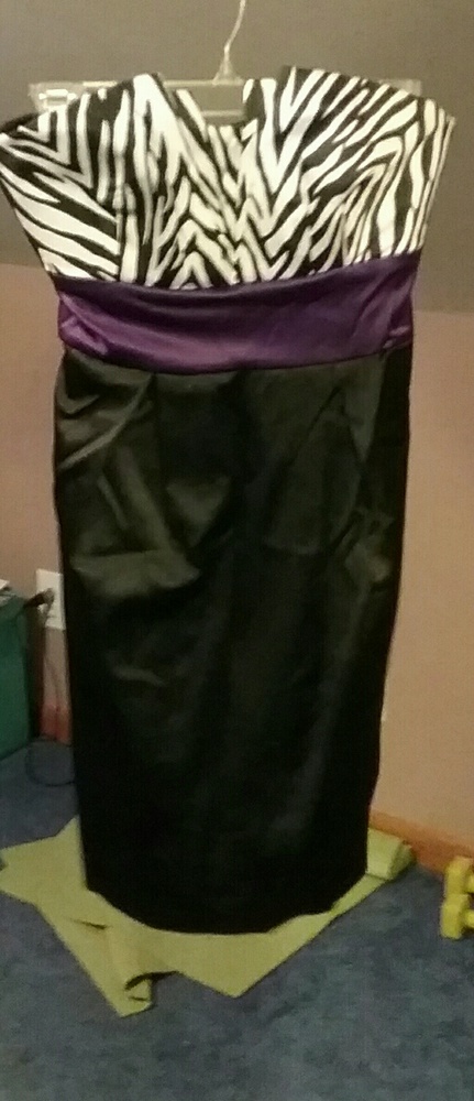 Above knee strapless dress
