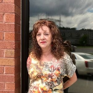 Meet your Posher, Virginia