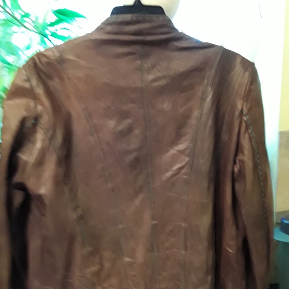 Tahari Lambskin Leather Jacket - Picture 3 of 5