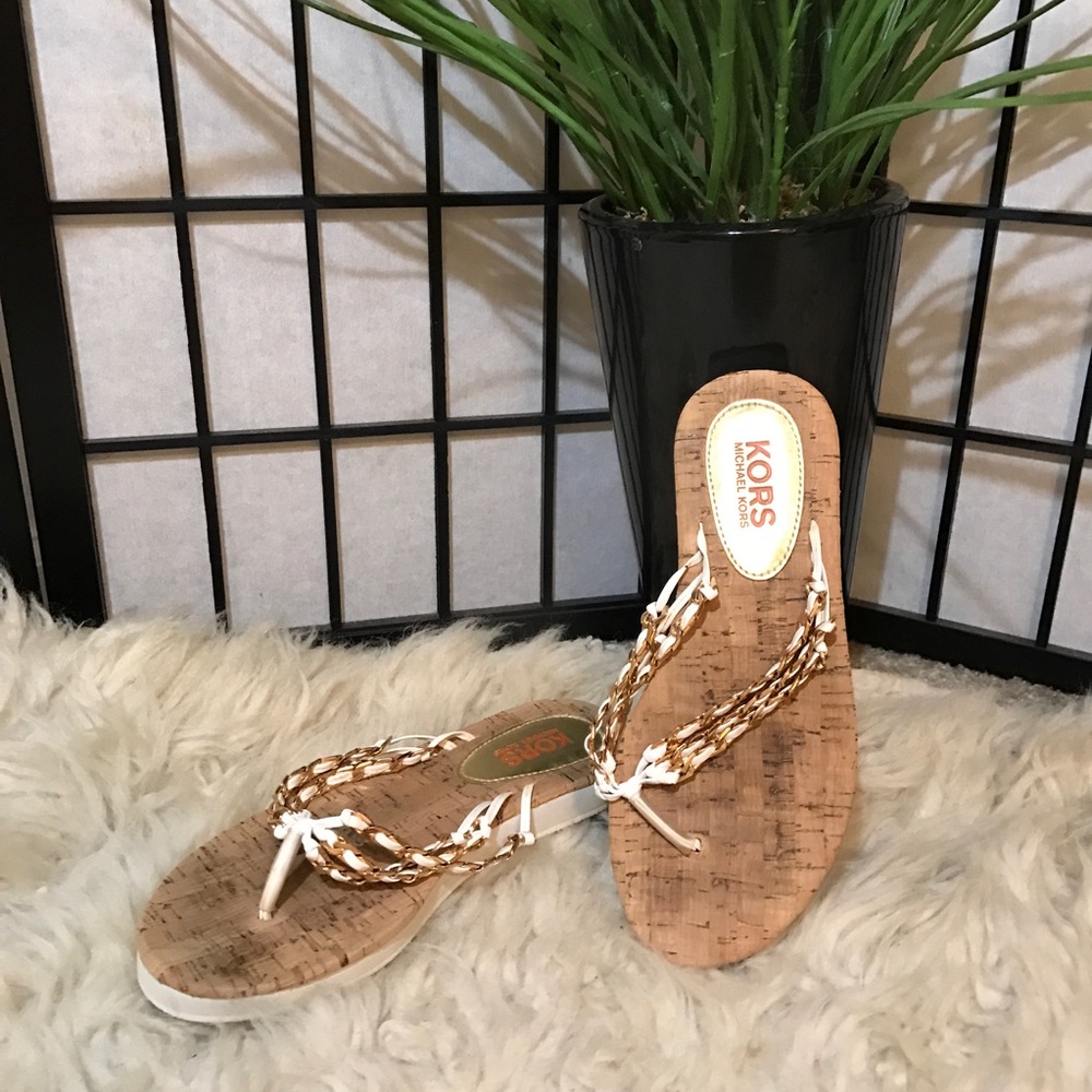 💖Michael Kors White Gold Cork Chain Sandal Size 6