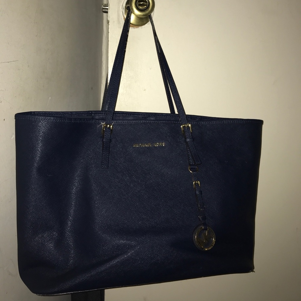Michael kors tote