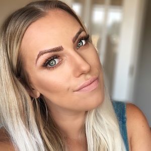 Meet your Posher, Brittney