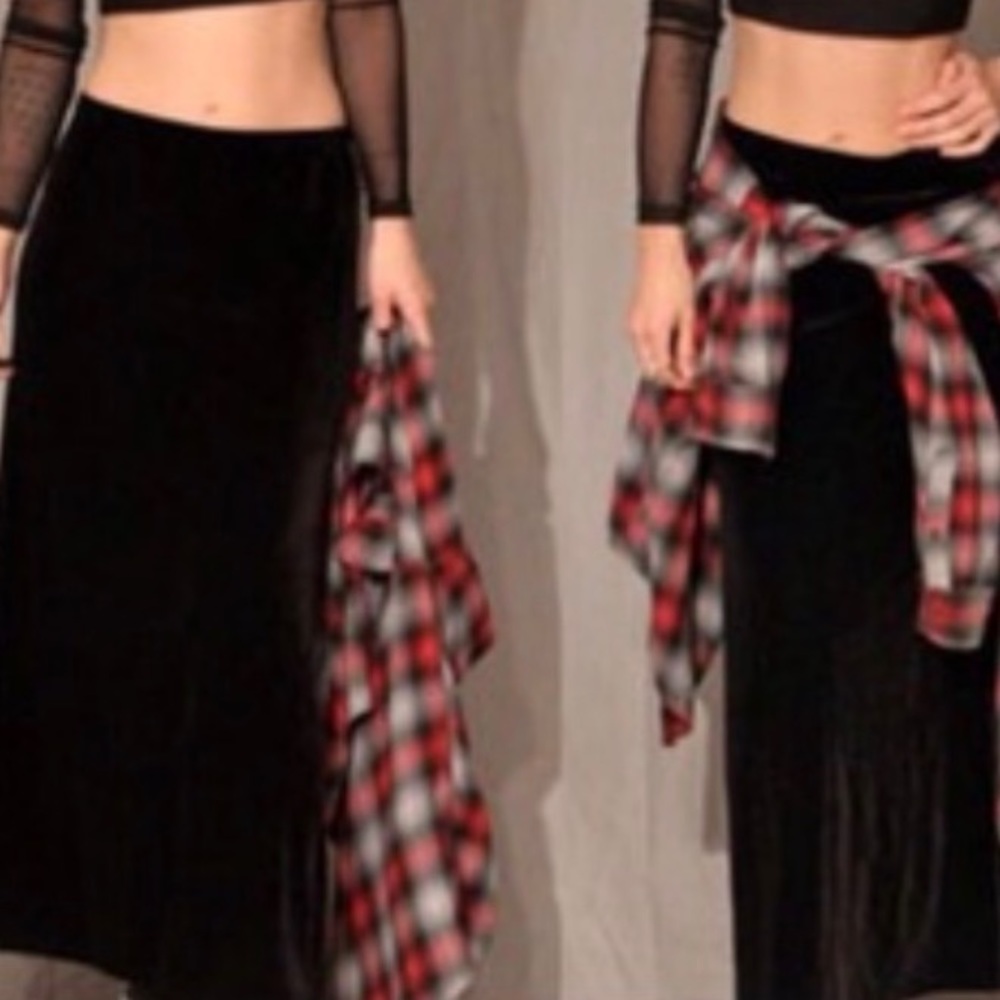 Vintage black velvet maxi skirt