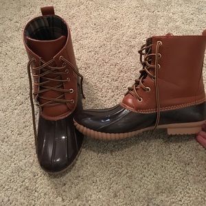 Duck boots-offers welcome!!