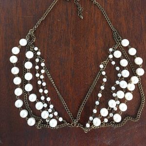 The loft necklace