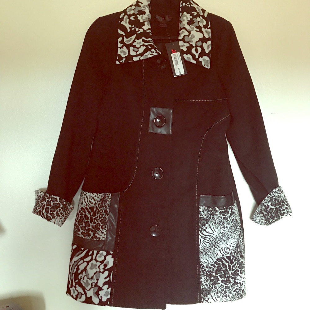 S Contrast Collar Coat