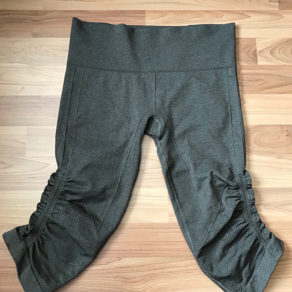 Lululemon Green Flow & Go Crop