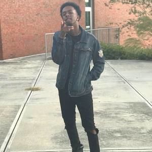 Meet your Posher, Devin