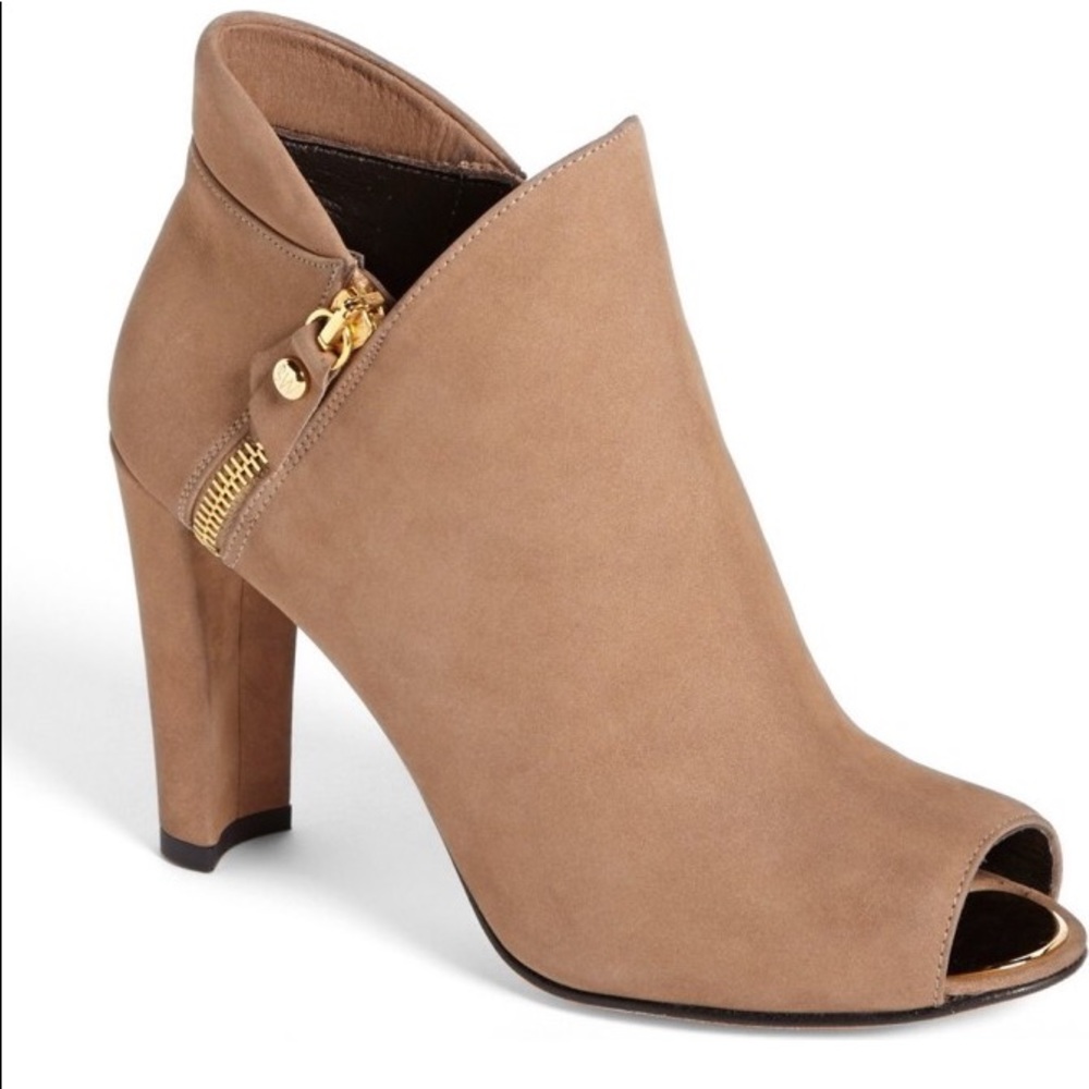 New Stuart Weitzman Tan Jump Peep Toe Bootie Sz 9