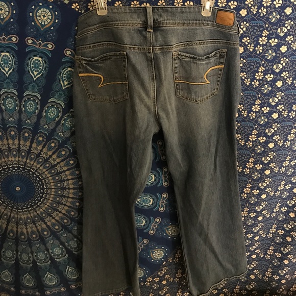 American Eagle ripped jeans - Picture 2 of 2