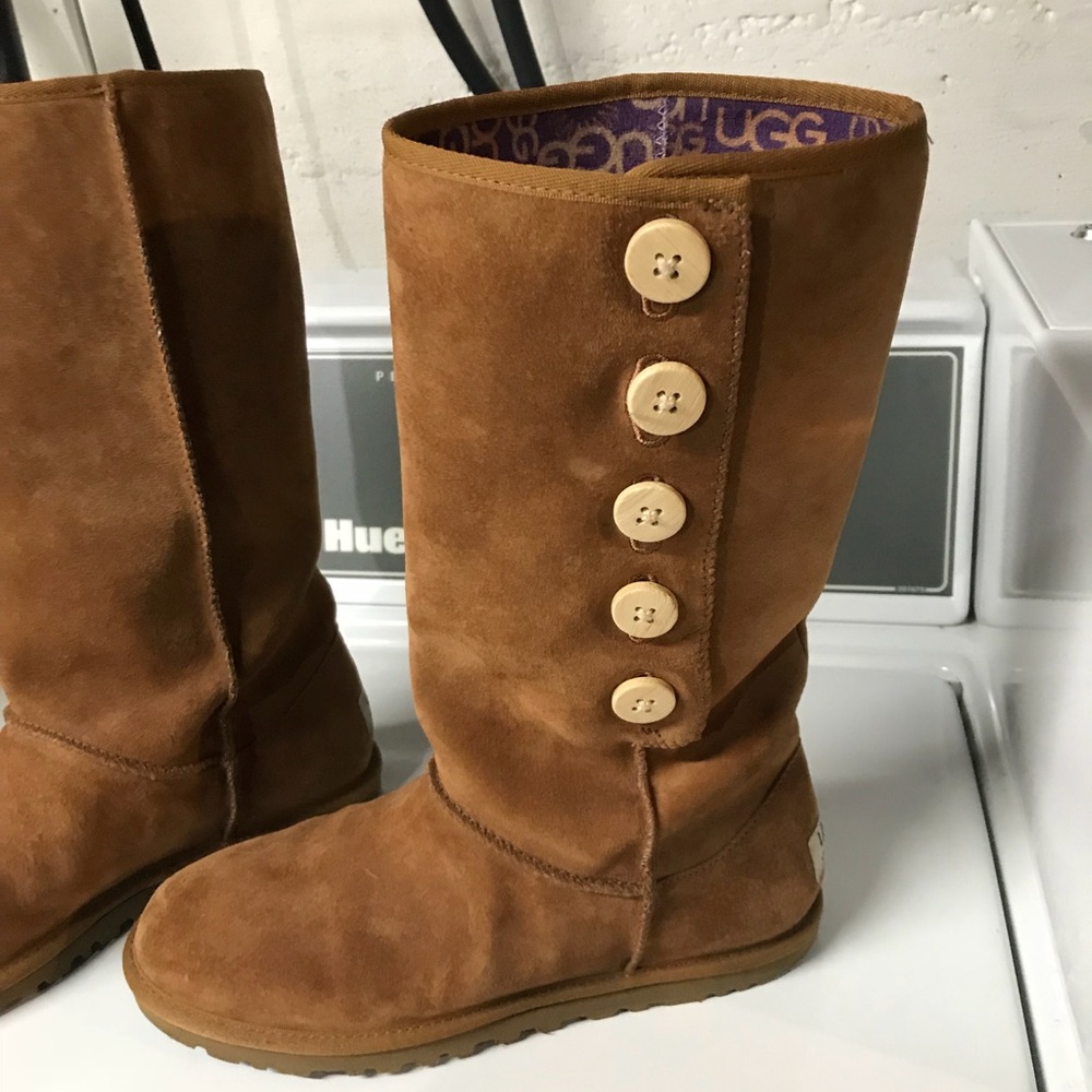 Uggs - limited edition size 7