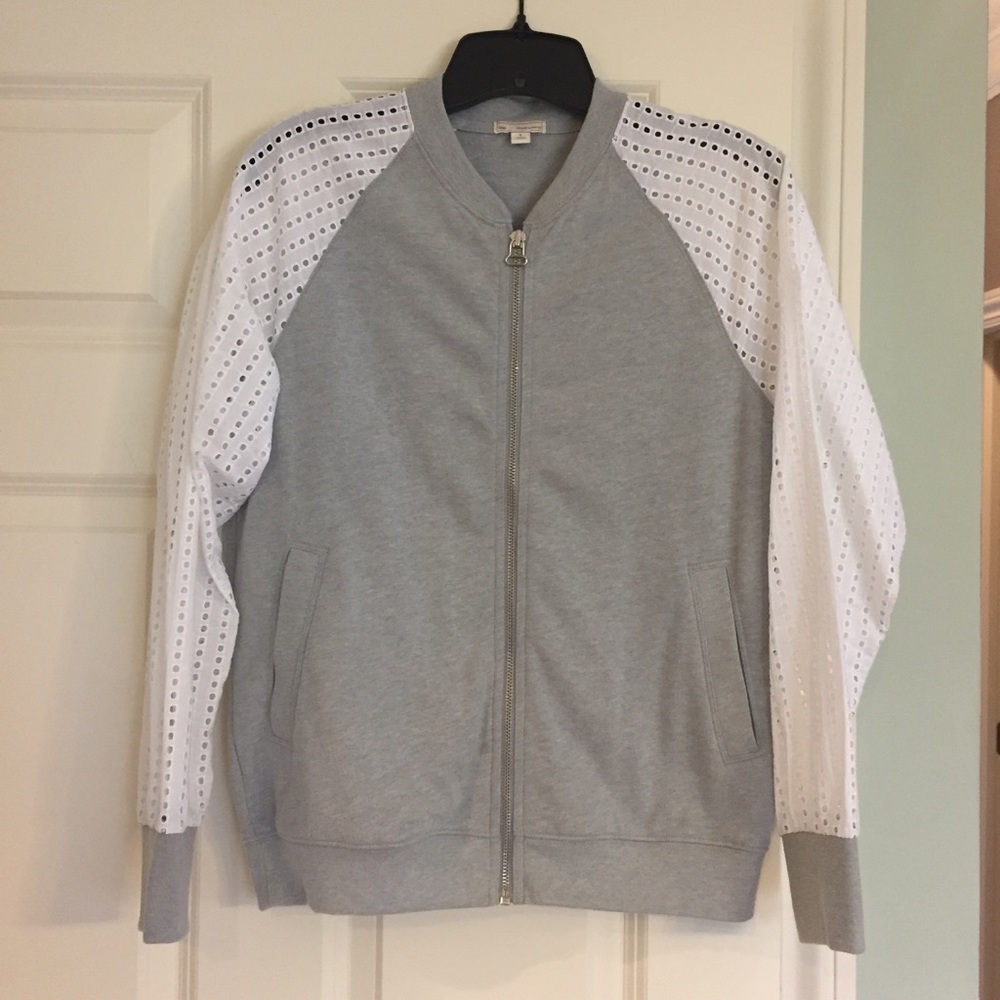 Gap Grey/ white sweatshirt zip front