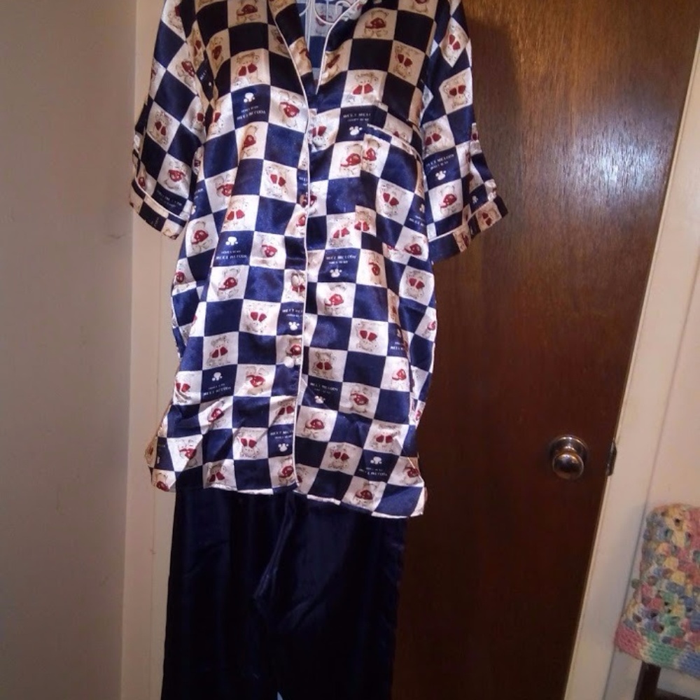 Cute Women's Honey Bear Pajamas = Size M