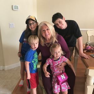 Meet your Posher, Laura