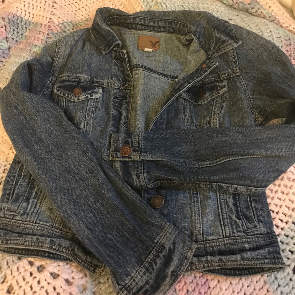 American Eagle outfitters jean jacket W/free gift