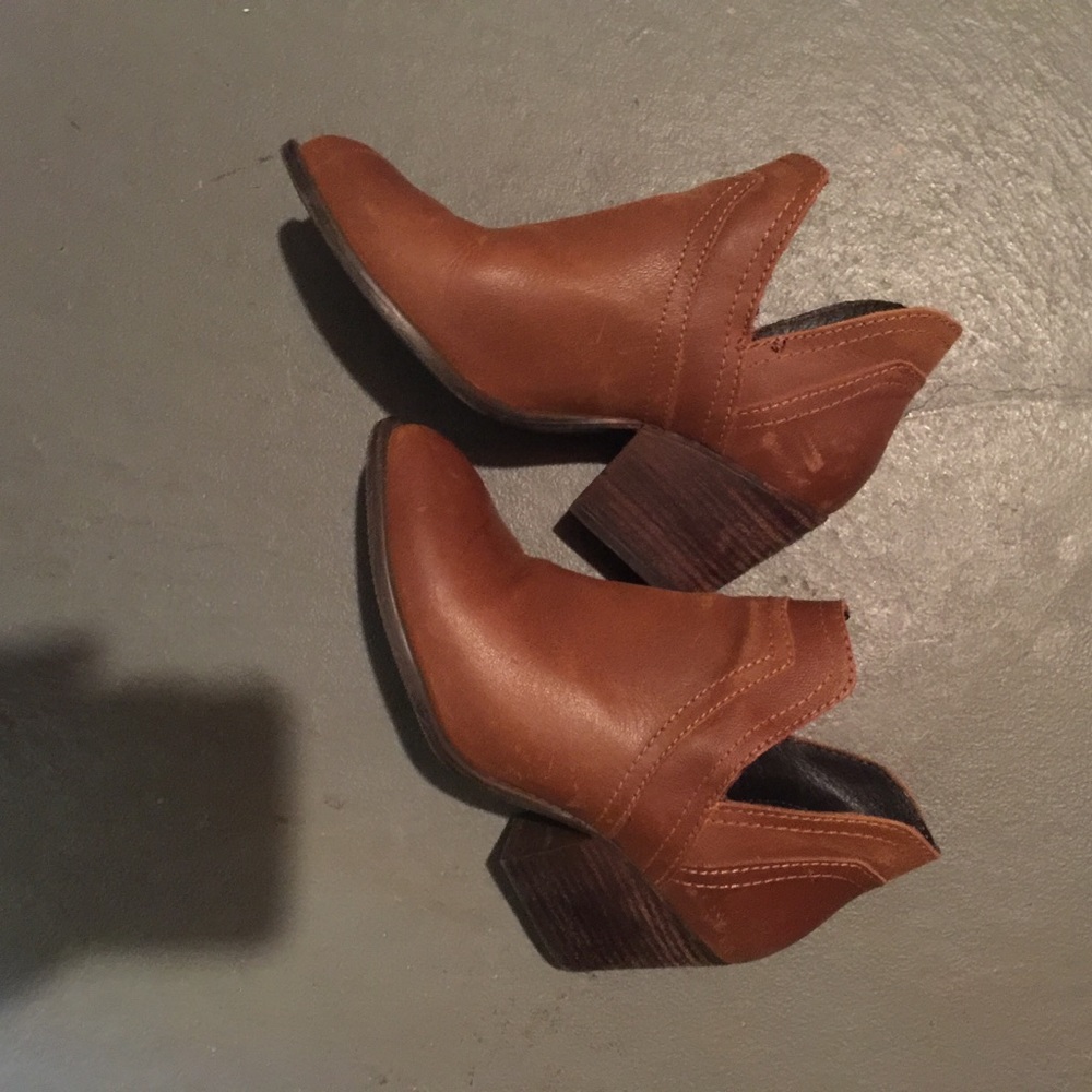 Steve Madden Booties GUC 7.5