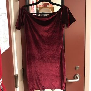 Size 12 Boohoo off the shoulder velvet dress
