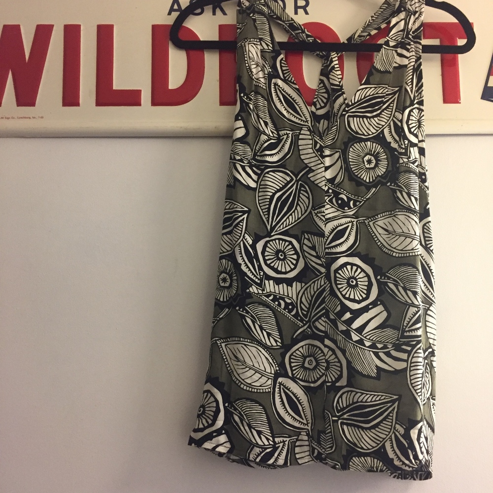 Anne Taylor LOFT tank with MOD nature pattern