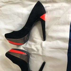 Jessica Simpson platform suede, orange, gold